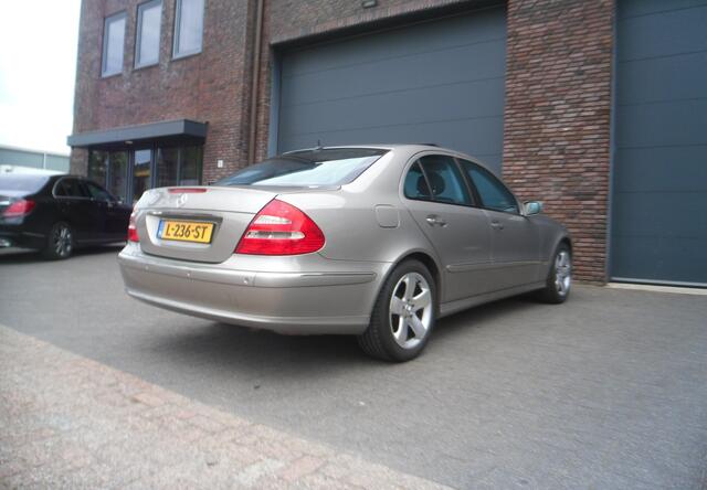 Mercedes-Benz E-Klasse E500 5.0 Avantgarde V8