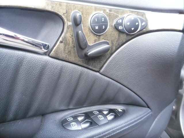Mercedes-Benz E-Klasse E500 5.0 Avantgarde V8
