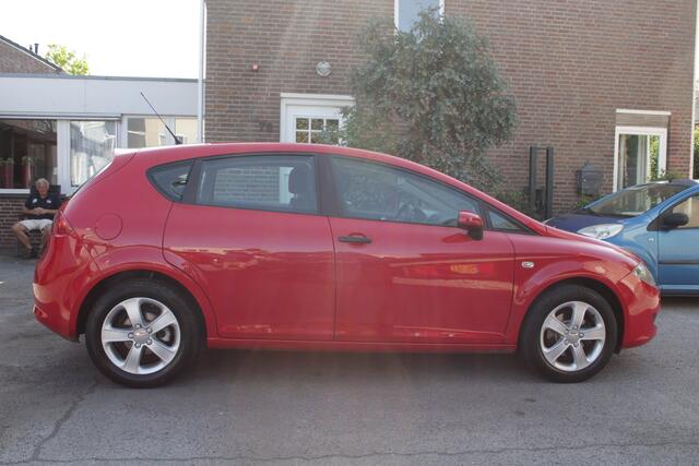 Seat Leon 1.4 / Airco / Elektrische ramen / APK 