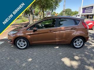 FORD FIESTA 1.0 EcoB. Titanium