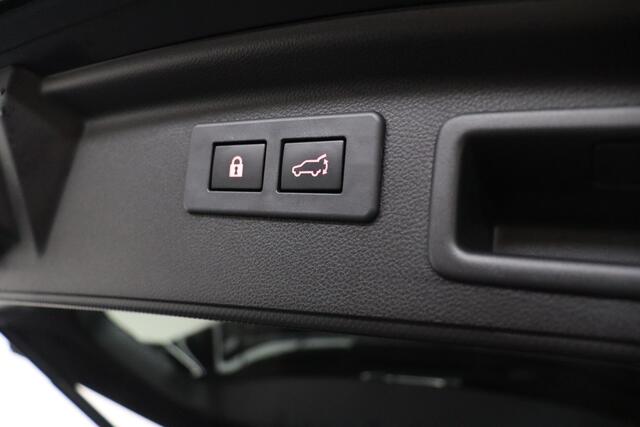 Subaru Forester 2.0i e-BOXER Sport AWD | Elek. Glazen Panoramadak | Trekhaak | Adaptive-cruise | Camera | Clima | Apple Carplay & Android Auto | Navigatie | 