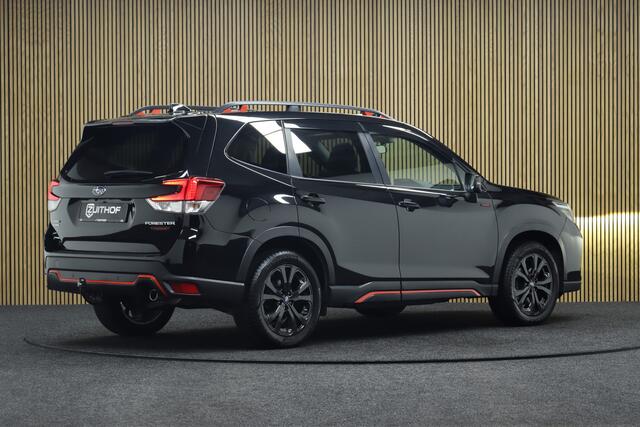 Subaru Forester 2.0i e-BOXER Sport AWD | Elek. Glazen Panoramadak | Trekhaak | Adaptive-cruise | Camera | Clima | Apple Carplay & Android Auto | Navigatie | 