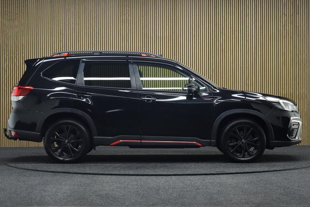 Subaru Forester 2.0i e-BOXER Sport AWD | Elek. Glazen Panoramadak | Trekhaak | Adaptive-cruise | Camera | Clima | Apple Carplay & Android Auto | Navigatie | 