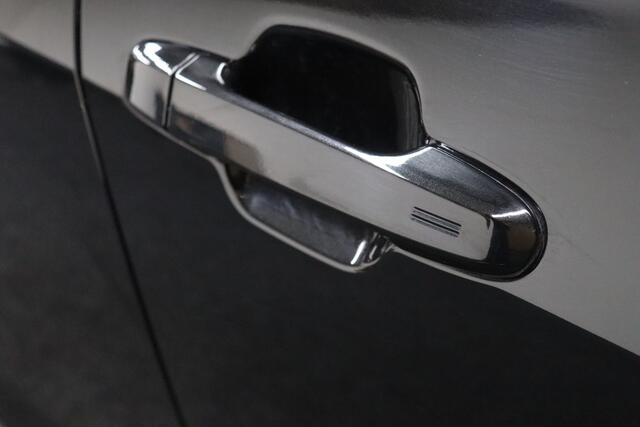 Subaru Forester 2.0i e-BOXER Sport AWD | Elek. Glazen Panoramadak | Trekhaak | Adaptive-cruise | Camera | Clima | Apple Carplay & Android Auto | Navigatie | 