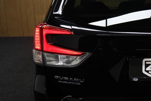 Subaru Forester 2.0i e-BOXER Sport AWD | Elek. Glazen Panoramadak | Trekhaak | Adaptive-cruise | Camera | Clima | Apple Carplay & Android Auto | Navigatie | 