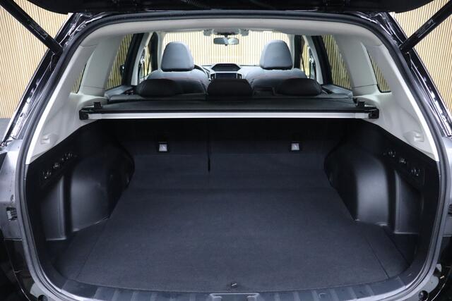 Subaru Forester 2.0i e-BOXER Sport AWD | Elek. Glazen Panoramadak | Trekhaak | Adaptive-cruise | Camera | Clima | Apple Carplay & Android Auto | Navigatie | 