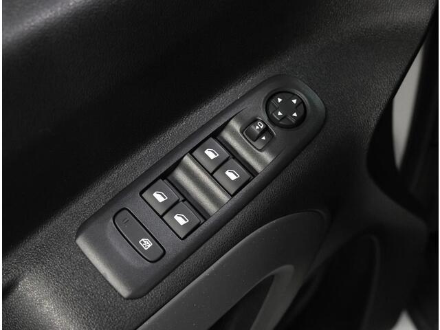 Citroen Berlingo 1.2 130PK Feel | 1ste Eigenaar | AUTOMAAT |  AppleCarPlay/AndroidAuto | 5 Persoons | Camera | Cruise Control | Climate Control | Dakreals | P