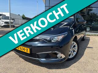 TOYOTA AURIS 1.8 Hybrid Executive|Trekhaak