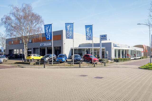 Renault Twingo 1.2 16V 75pk Parisienne Airco Bluetooth LM Velgen Dakspoiler ISOFIX 76.000km 