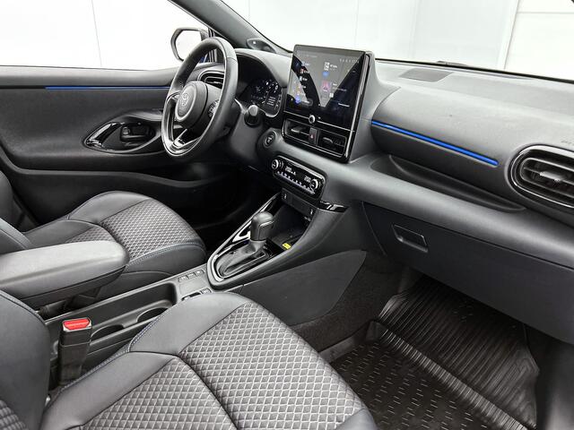 Toyota Yaris 1.5 Hybrid 130 Launch Edition | Panorama dak | JBL | Head-up display | Stoel en stuurwielverwarming | Onderweg-naar-dealer