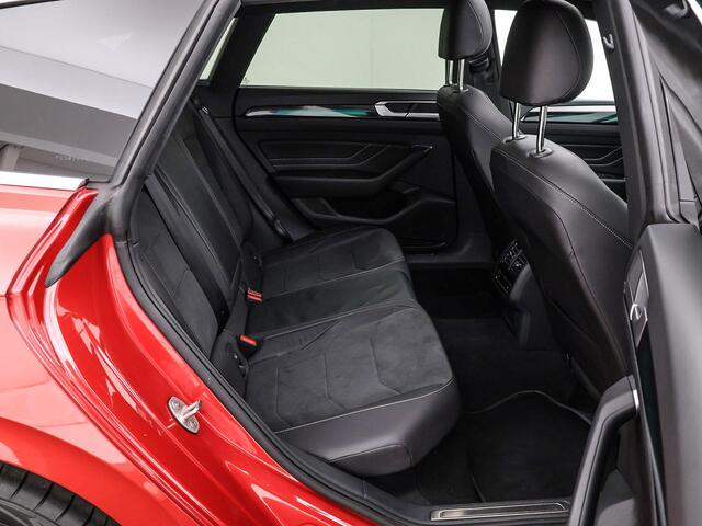 Volkswagen Arteon Shooting Brake 1.4 TSI 218pk DSG eHybrid R-Line Business+ � Panoramadak � Camera � Wegklapbare Trekhaak � Head-Up � Stoelverwarming � Achterban