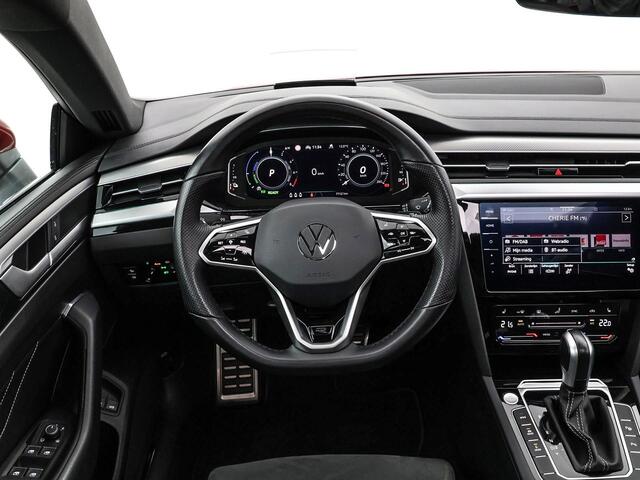 Volkswagen Arteon Shooting Brake 1.4 TSI 218pk DSG eHybrid R-Line Business+ � Panoramadak � Camera � Wegklapbare Trekhaak � Head-Up � Stoelverwarming � Achterban