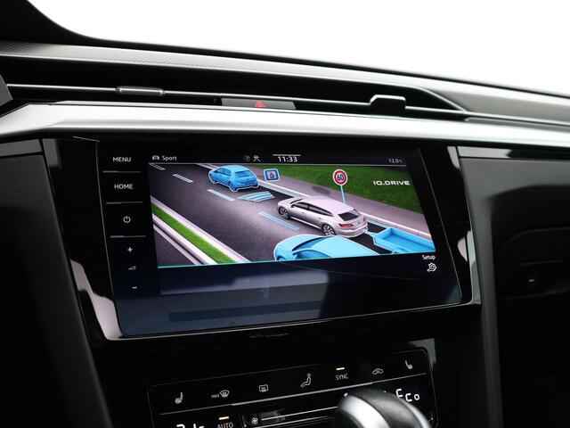 Volkswagen Arteon Shooting Brake 1.4 TSI 218pk DSG eHybrid R-Line Business+ � Panoramadak � Camera � Wegklapbare Trekhaak � Head-Up � Stoelverwarming � Achterban
