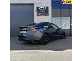 TESLA Model 3 Standard Range HIGHLAND + MMX PACK + TREKHAAK