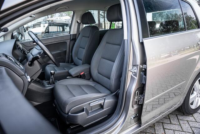 Volkswagen Golf PLUS 1.2 TSI Highline BlueMotion | Clima | Stoelverwarming | Cruise control | Parkeerhulp | Trekhaak |