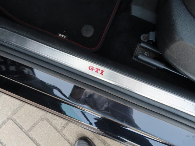 Volkswagen Golf 2.0 TSI GTI ClubSport 265 Pk DSG Ecc Navi Pano Led 2016