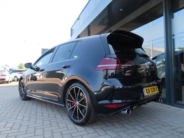 Volkswagen Golf 2.0 TSI GTI ClubSport 265 Pk DSG Ecc Navi Pano Led 2016