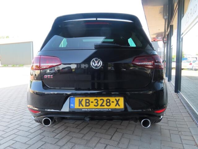 Volkswagen Golf 2.0 TSI GTI ClubSport 265 Pk DSG Ecc Navi Pano Led 2016