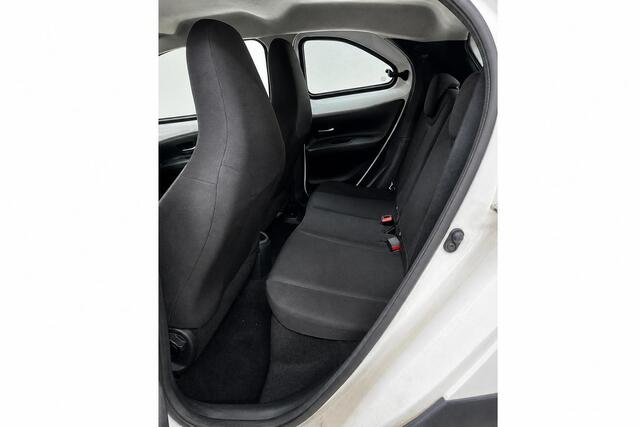 Toyota Aygo X 1.0 VVT-i MT Play