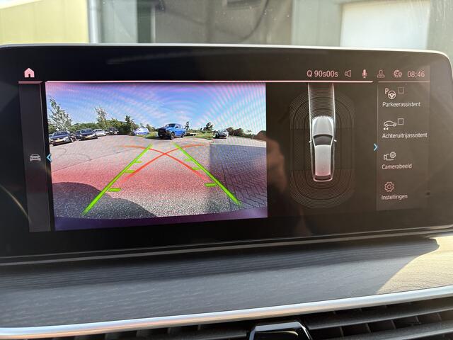 BMW 5-Serie Touring 530e xDrive High Executive M Sport, Softclose, Luchtvering, Laser, Pano, 19 inch, Afn. trekhaak, Camera, Cruise, Elect stuurkolom, Har