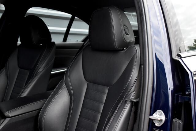 BMW 3-Serie 330e M Sport Individual | 19'' Wielen | Lederen Bekleding | CarPlay | Audio Media Pack | 1e Eigenaar |