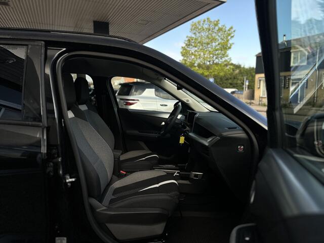 Opel Frontera 1.2 Turbo Hybrid GS 145PK Stoel+stuur en voorruit verwarming.