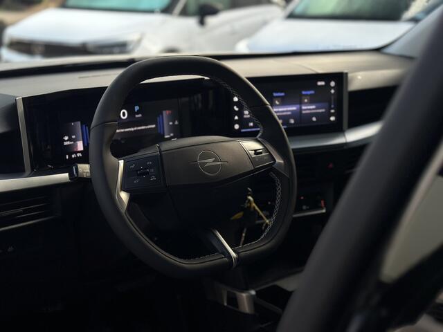 Opel Frontera 1.2 Turbo Hybrid GS 145PK Stoel+stuur en voorruit verwarming.