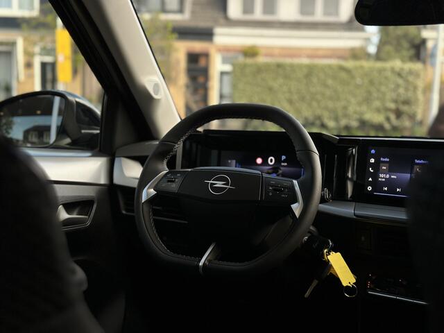 Opel Frontera 1.2 Turbo Hybrid GS 145PK Stoel+stuur en voorruit verwarming.
