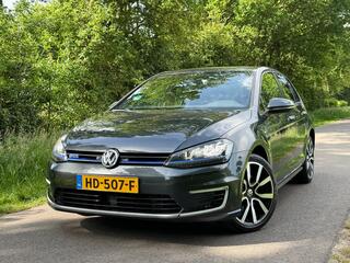 Volkswagen Golf VII