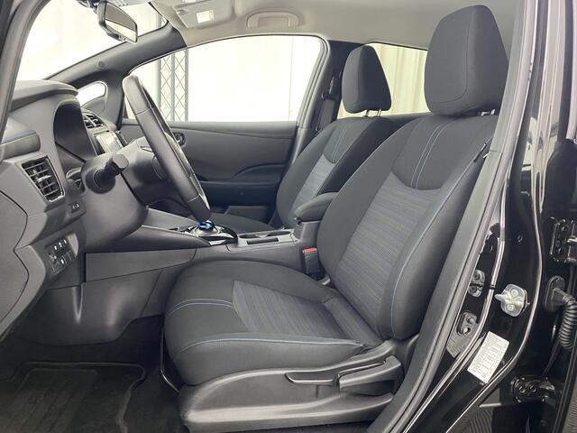 Nissan Leaf N-Connecta 40 kWh 94,3% SOH | CarPlay | Navi | Dodehoek Det. | 360'' Camera | ACC | PDC | Verwarmde Stoelen |