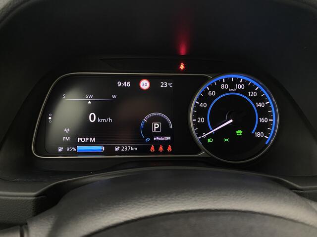 Nissan Leaf N-Connecta 40 kWh 94,3% SOH | CarPlay | Navi | Dodehoek Det. | 360'' Camera | ACC | PDC | Verwarmde Stoelen |