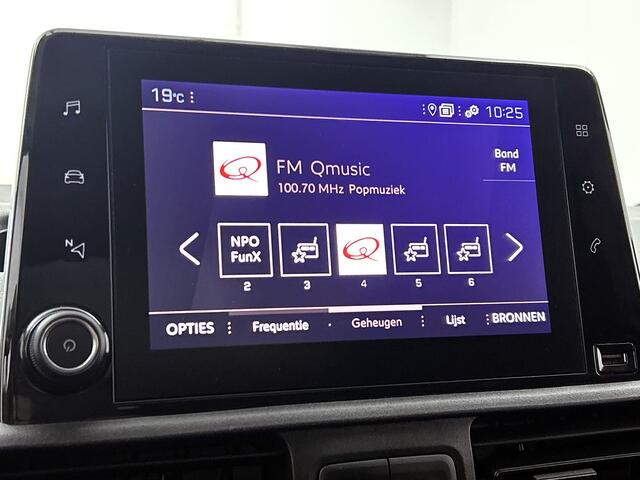 Peugeot Partner 1.2 Benzine 111PK Euro6 Premium / Airco / Navigatie / Cruise-ctr. / Schuifdeur + Raam / Radio multimedia / Apk 06-2027