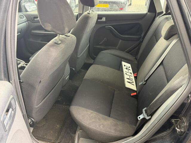 Ford Focus Wagon 1.6-16V Futura | Trekhaak | Airco | Cruise