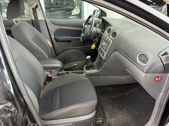 Ford Focus Wagon 1.6-16V Futura | Trekhaak | Airco | Cruise