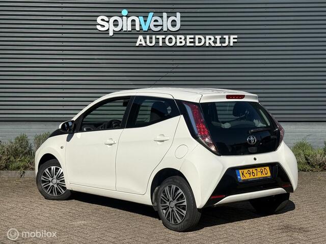 Toyota Aygo 1.0 VVT-i x-play - Multimedia - Camera - Cruise Control -