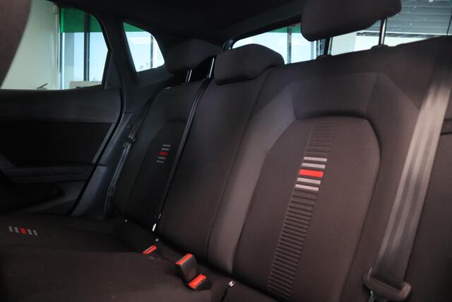 Seat Arona 1.5 TSI EVO FR Cruise/Climate PDC Navi Carplay NAP 150PK
