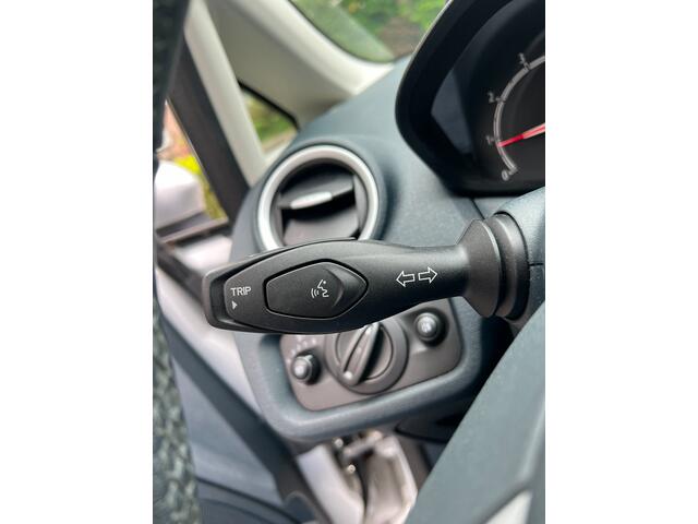 Ford Fiesta 1.25 Titanium, Airco, Pdc, Stoelverw, Bluetooth