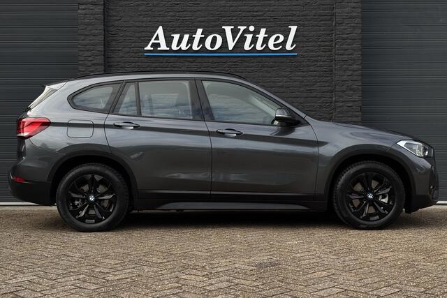 BMW X1 xDrive25e | Trekhaak | LED | PDC V & A | Elektrische Achterklep | 20x op voorraad
