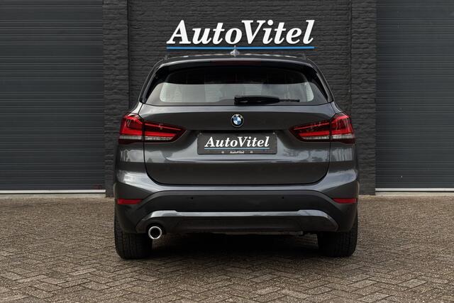BMW X1 xDrive25e | Trekhaak | LED | PDC V & A | Elektrische Achterklep | 20x op voorraad