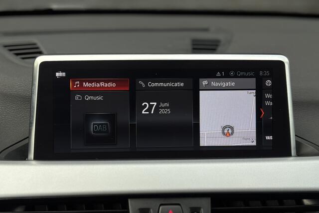 BMW X1 xDrive25e | Trekhaak | LED | PDC V & A | Elektrische Achterklep | 20x op voorraad