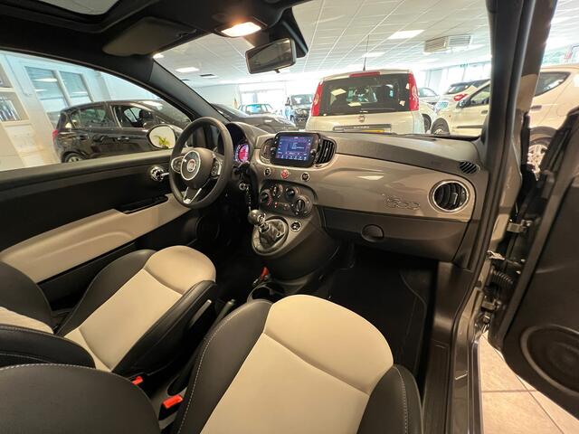 Fiat 500 1.0 Hybrid Dolcevita Lederen bekleding, Panoramdak, Navigatie.