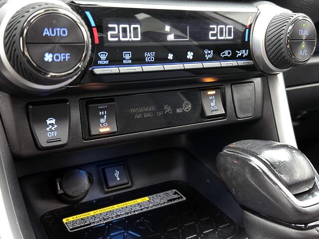 Toyota RAV4 2.5 Hybrid AWD Bi-Tone | BTW Voertuig | Elektrisch glazen panorama-dak | Stoelverwarming |
