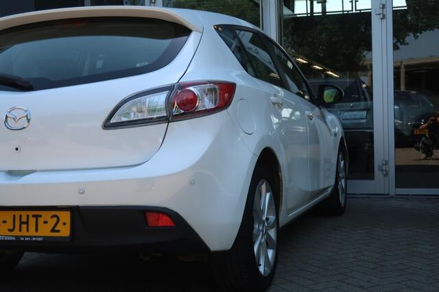 Mazda 3 1.6 TS Plus, Stoelverwarming, PDC achter, All Season banden etc.