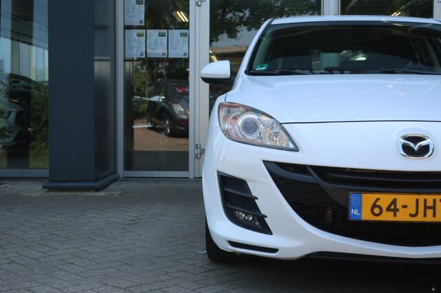 Mazda 3 1.6 TS Plus, Stoelverwarming, PDC achter, All Season banden etc.