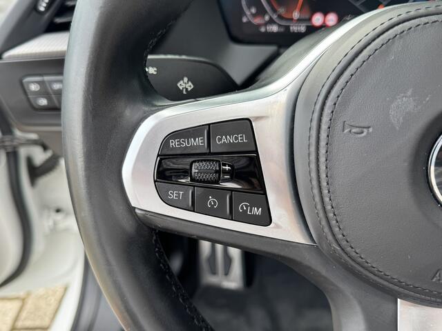BMW 1-Serie 118i High Executive Edition M-Sport Facelift Schuifdak / Stoelverwarming