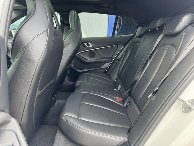 BMW 1-Serie 118i High Executive Edition M-Sport Facelift Schuifdak / Stoelverwarming