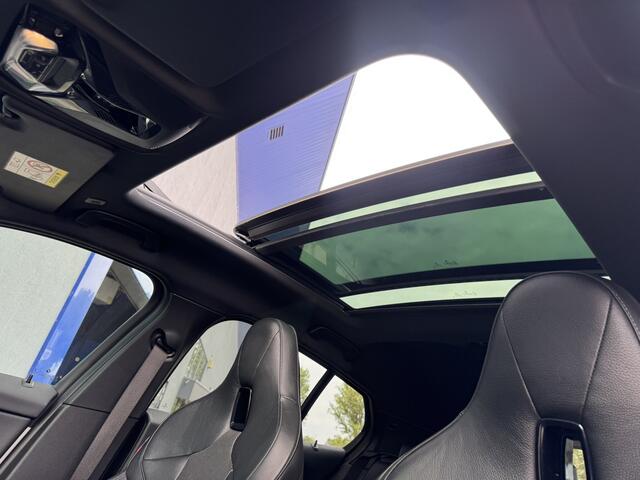 BMW 1-Serie 118i High Executive Edition M-Sport Facelift Schuifdak / Stoelverwarming