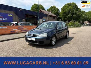 Volkswagen Golf VI