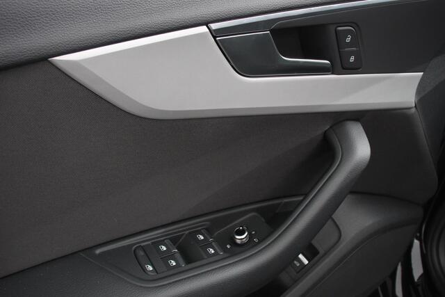 Audi A4 Avant 40 TFSI 204pk Automaat S-Line Black Edition Navigatie Apple Carplay/Android Auto Adaptieve Cruise Control Parkeersensoren Camera Dodehoek Ass