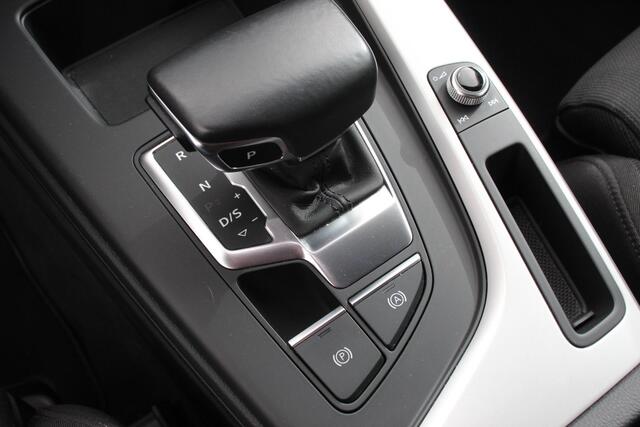 Audi A4 Avant 40 TFSI 204pk Automaat S-Line Black Edition Navigatie Apple Carplay/Android Auto Adaptieve Cruise Control Parkeersensoren Camera Dodehoek Ass